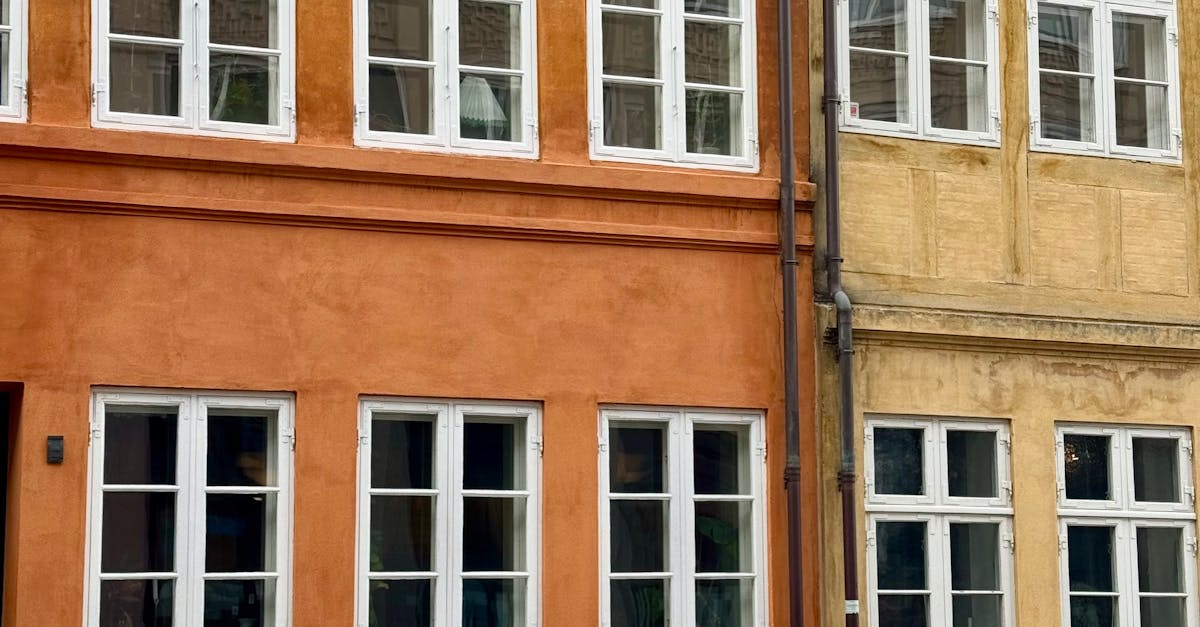 Communicating Effectively with Motorists While Cycling