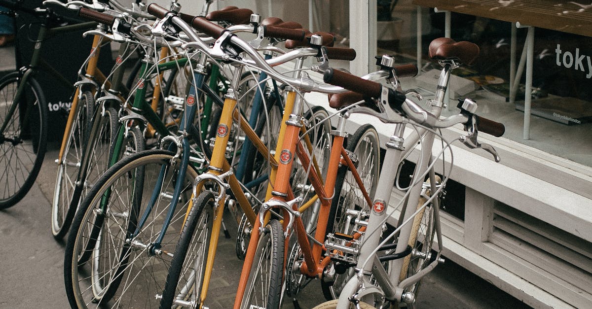 Understanding the Impact of Nighttime Visibility on Cyclist Safety